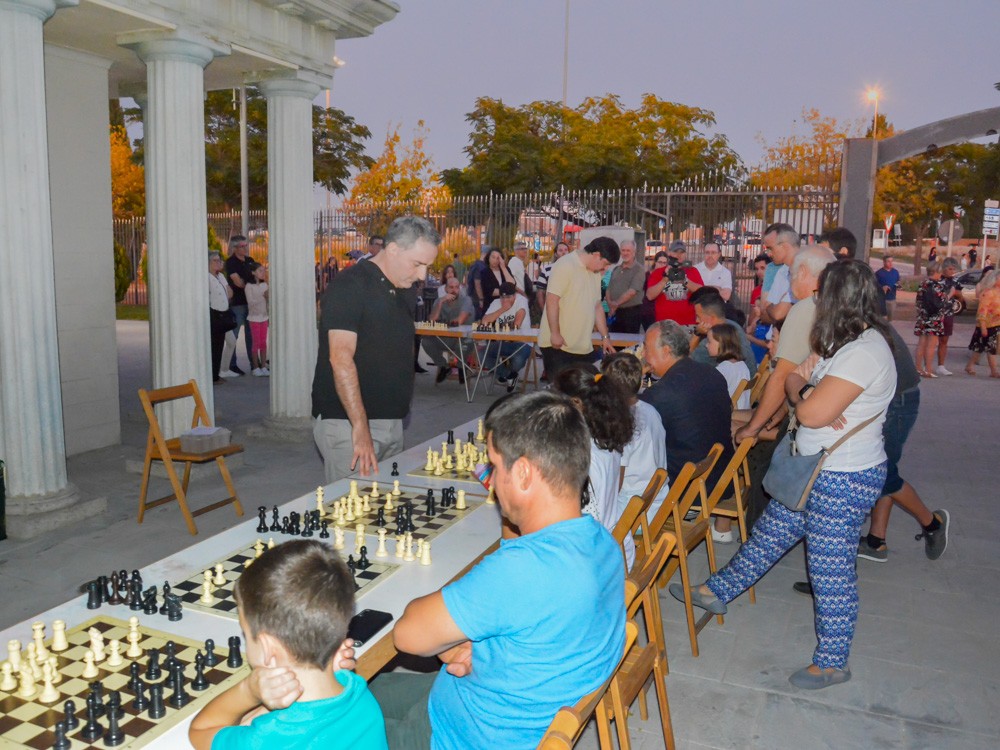 Partidas simultáneas de ajedrez